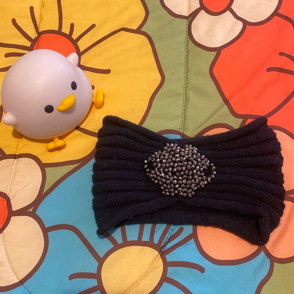 Beaded knit headband